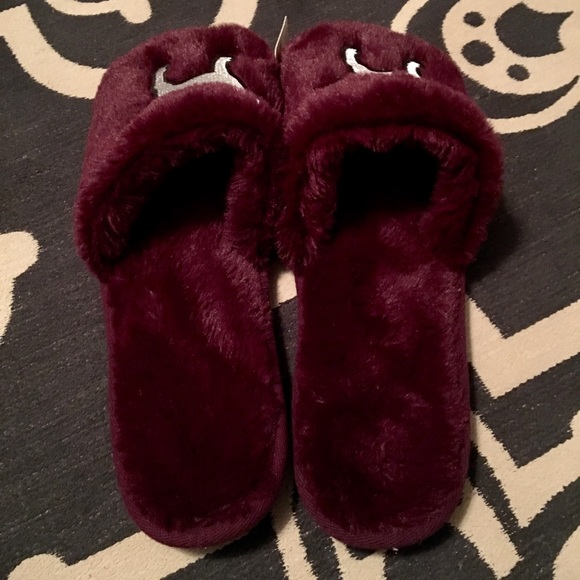 FINAL PRICE Victoria’s Secret Slippers - Picture 2 of 4